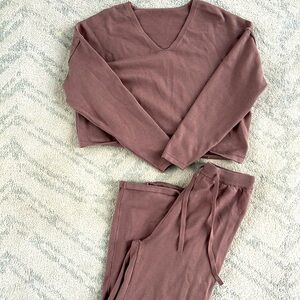 Size extra small women’s comfortable sweater set